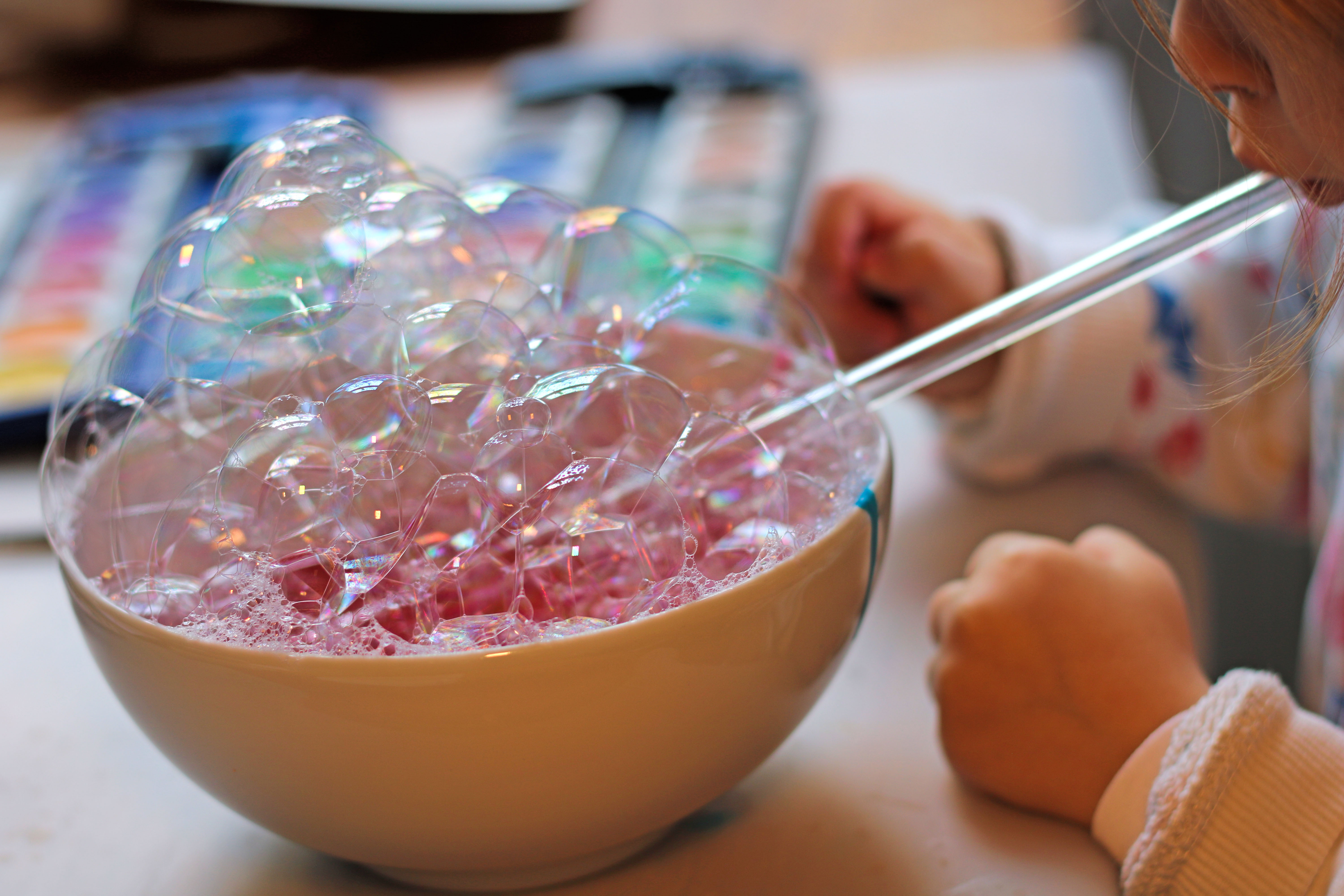 Seifenblasenbilder Kleinkinder